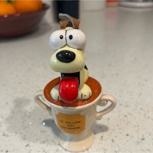 Vintage Odie statue from Enesco 1978 to 1982‎